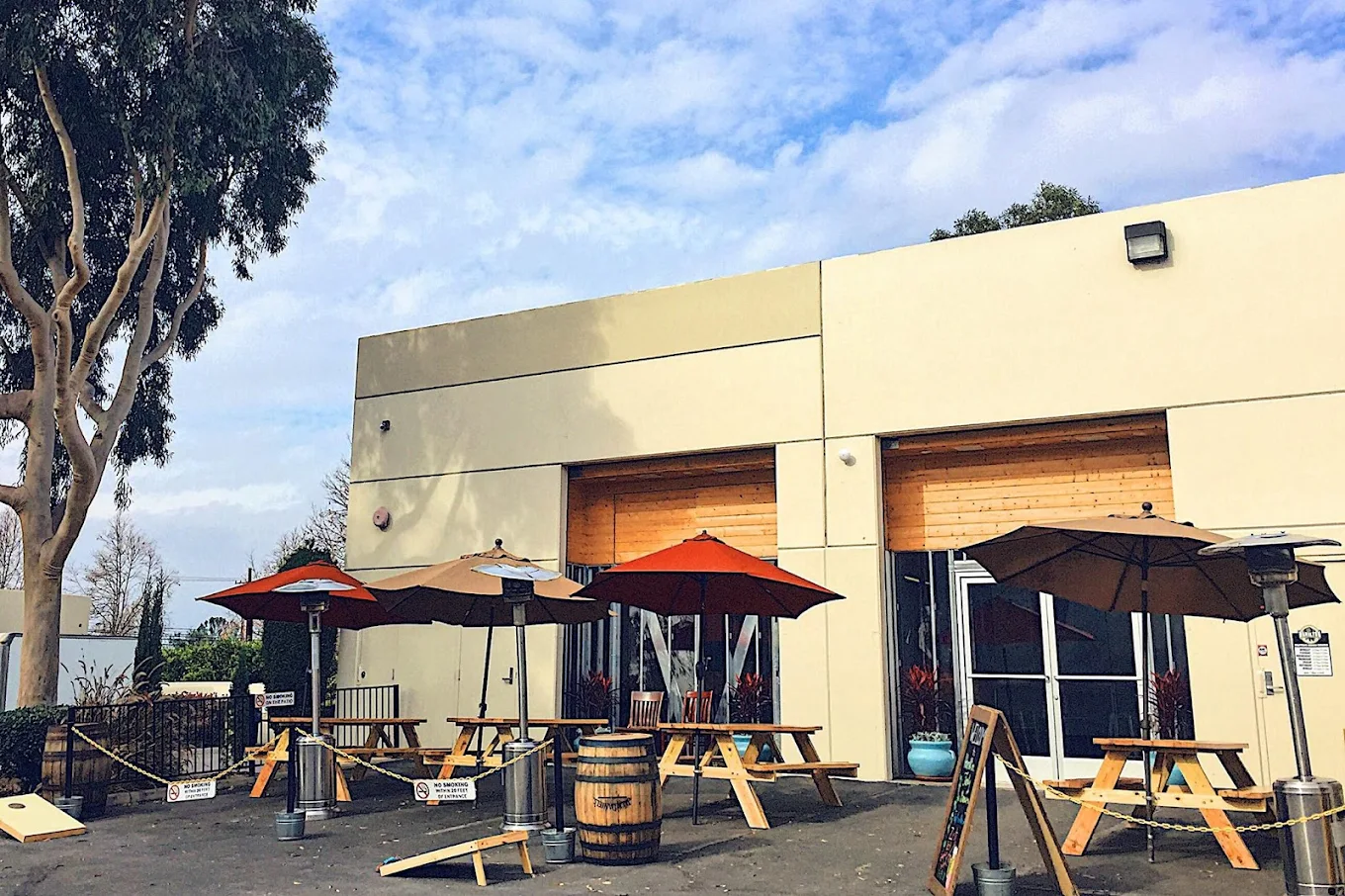 March IE Broker Brews hang