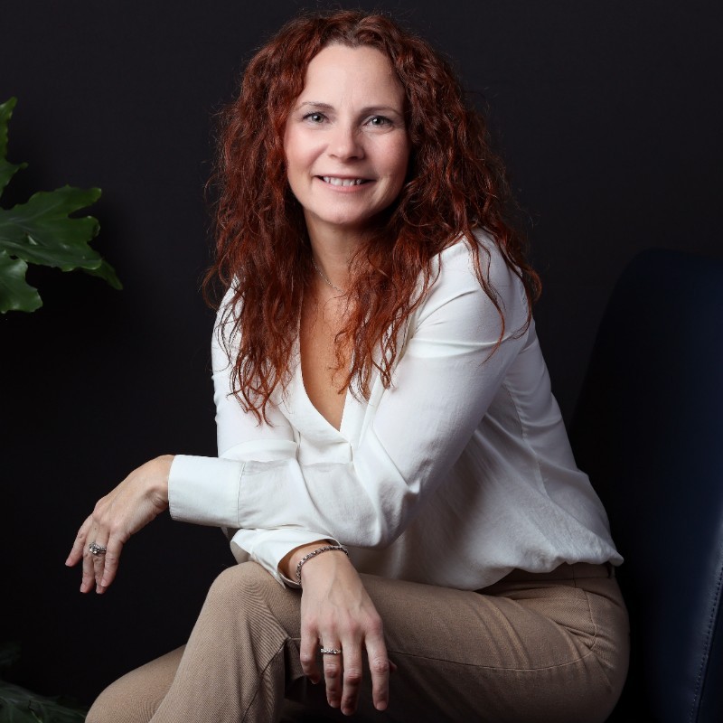 Dr. Robin Buckley