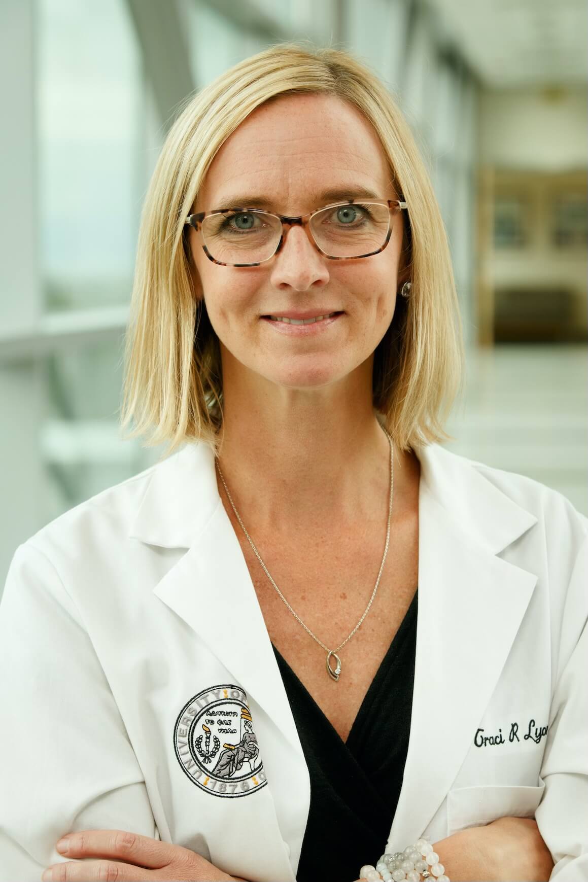 Traci Lyons