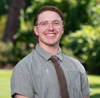 Everette Davidove