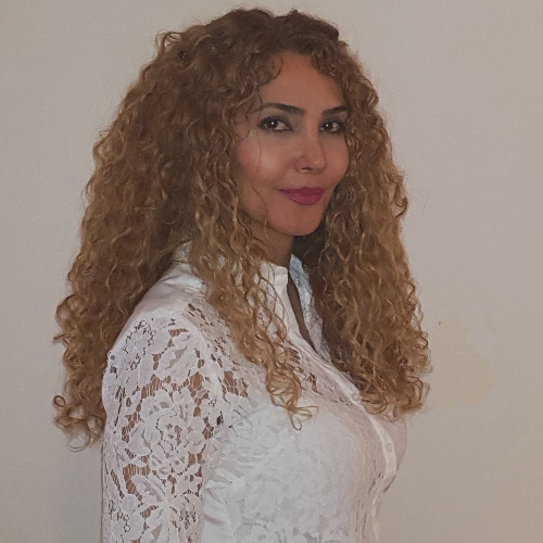 Elle Ghanbari