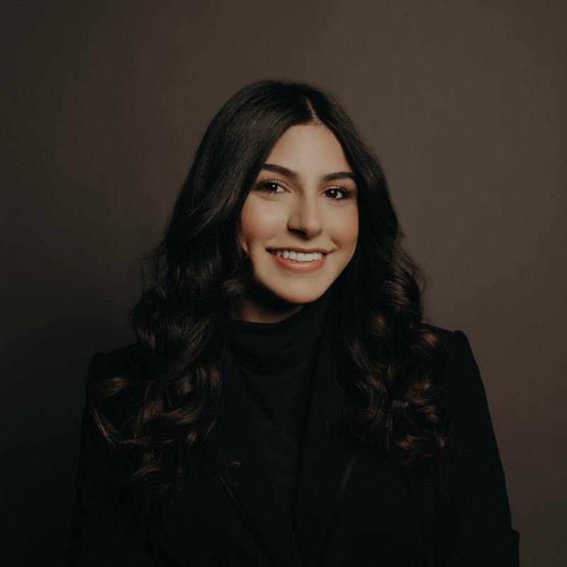 Julia Aramouni